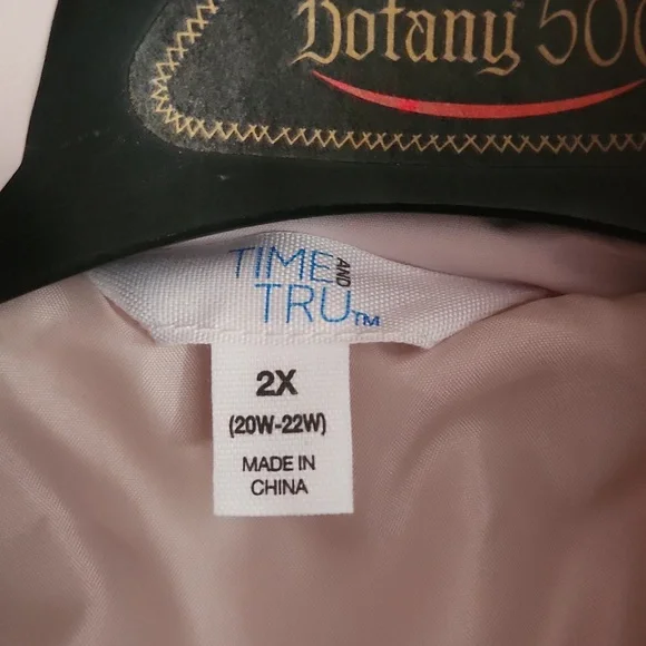 Light Pink Puffer Foldable Jacket with Hood - Picture 3 of 5